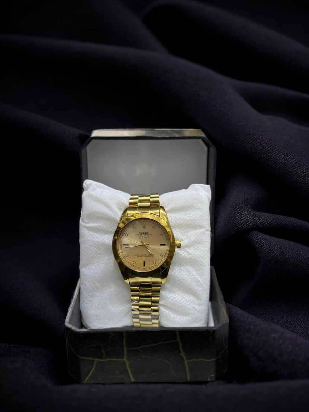 Men's Movement: Quartz, Water Resistant Watch